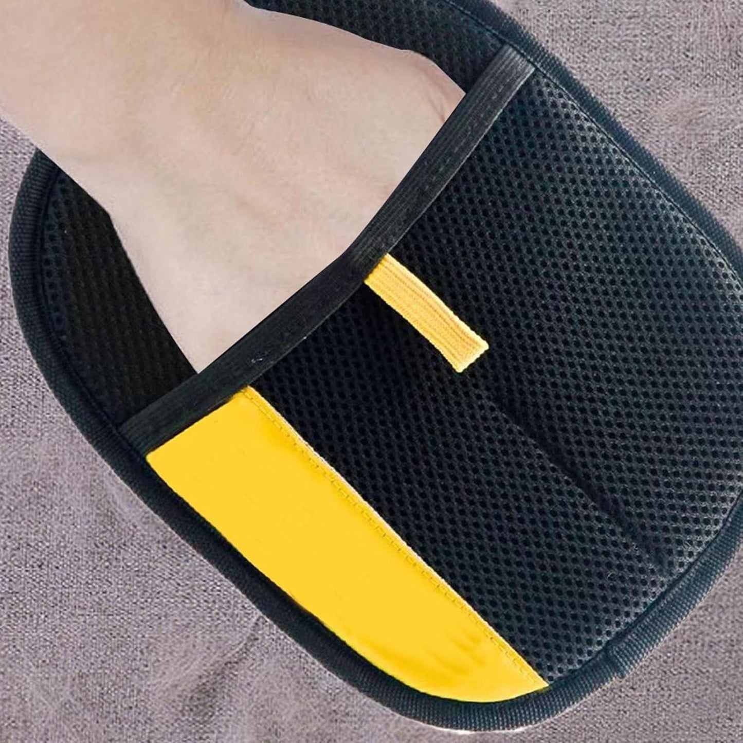 Pet Hair Removal Gloves (Pack of 2) - Daily Mart 24x7